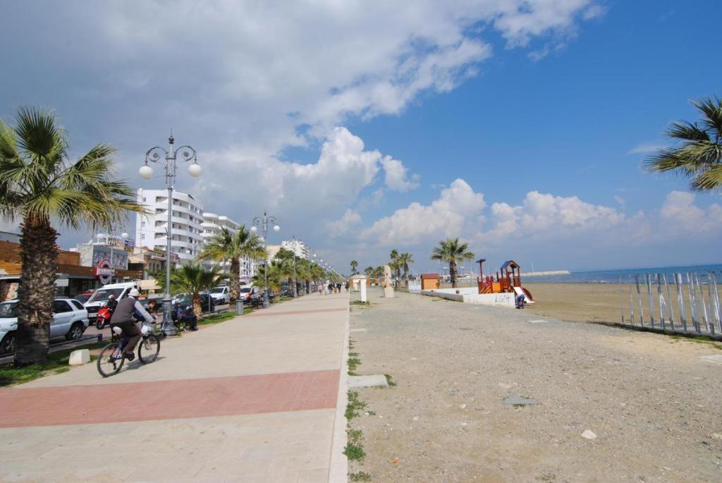 La C Mer Ларнака Екстериор снимка